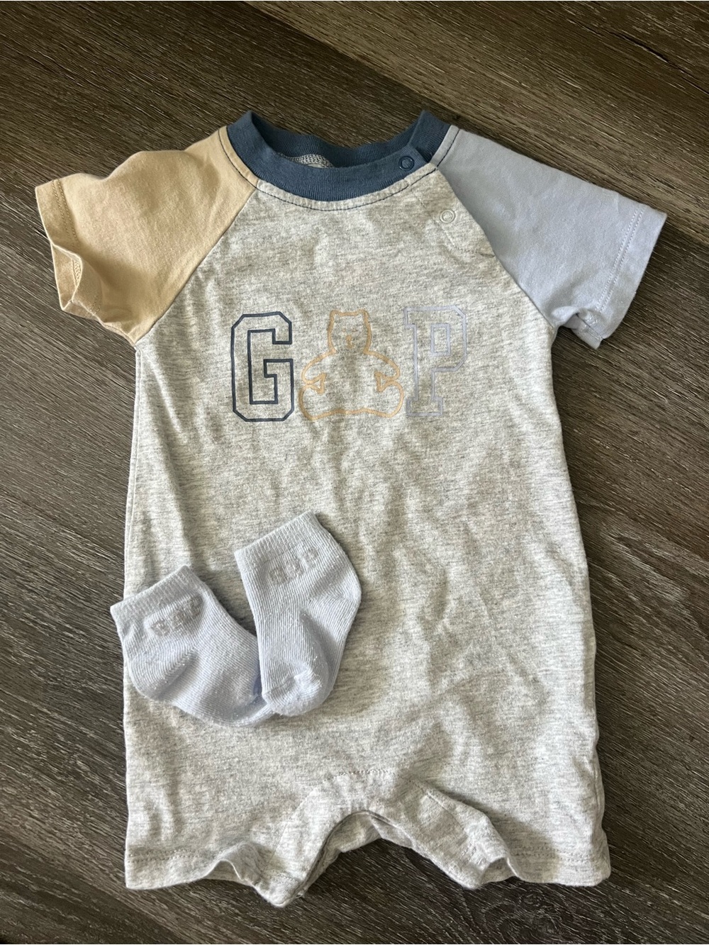 Baby Gap 3-6 mo Romper and Socks